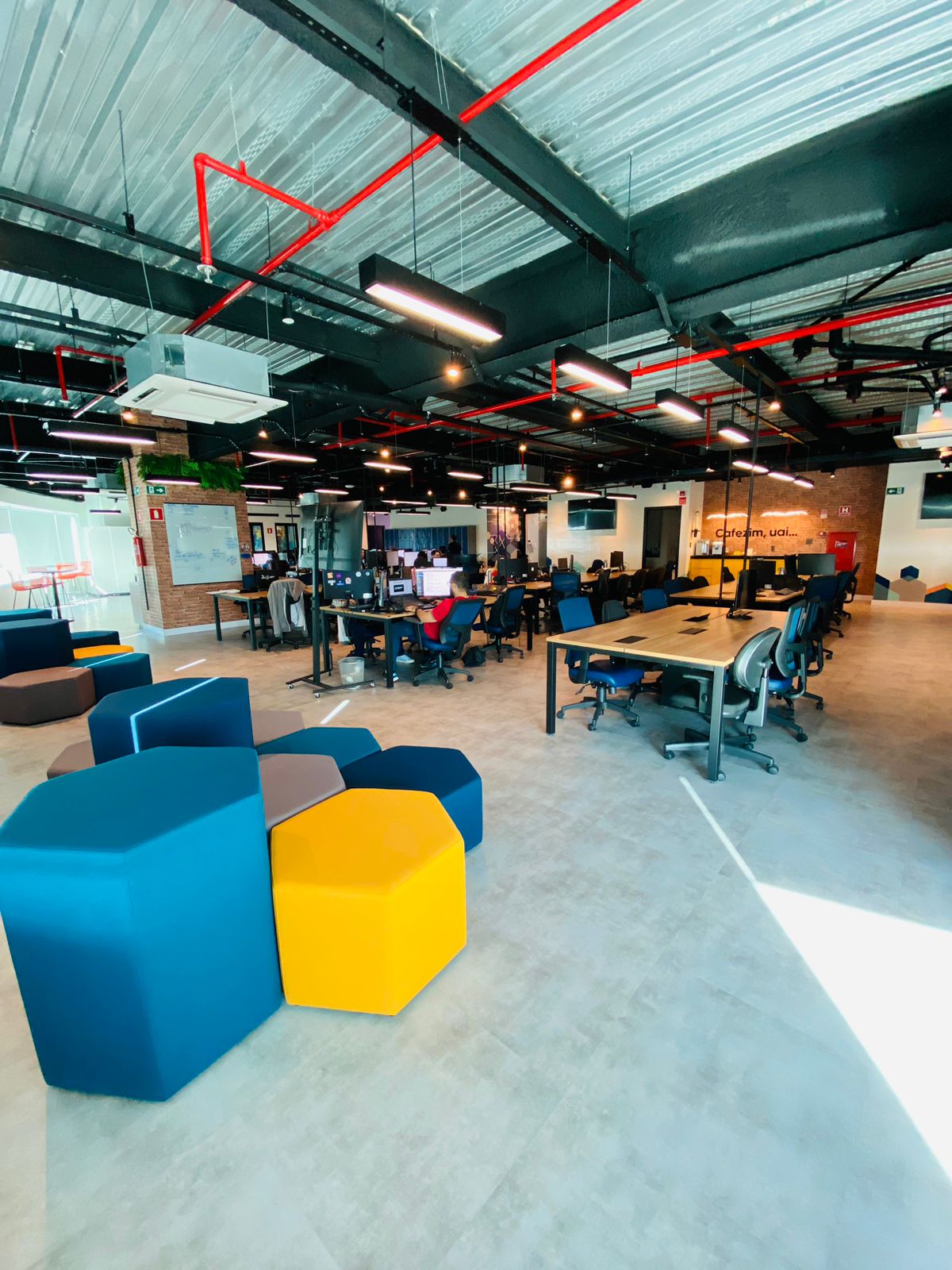 EdgeUno — obra Corporativo executada pela Artec em Uberlândia · MG